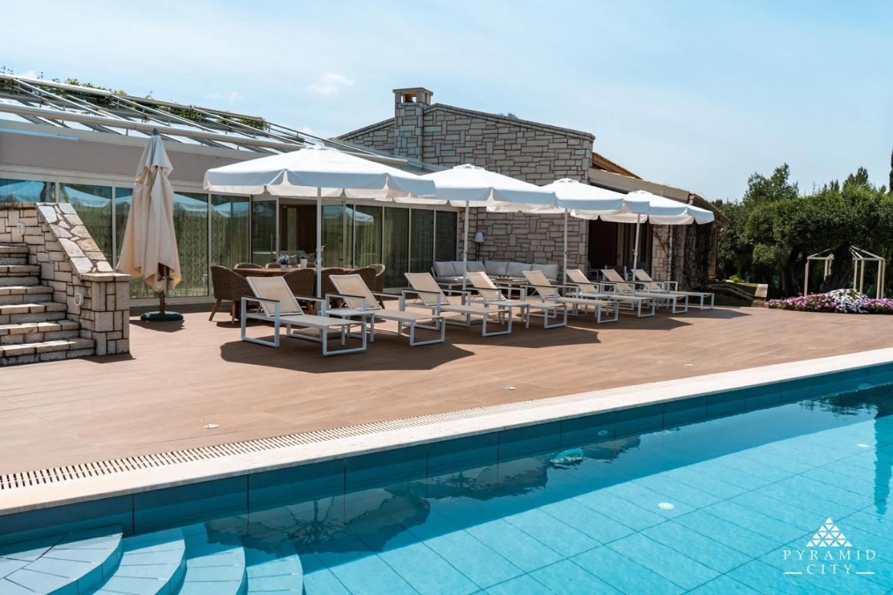 Luxury Aphrodite Villa